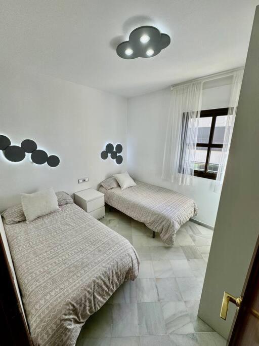 Piso Centrico Y Tranquilo Con Garaje Incluido Apartment Sanlucar de Barrameda Exterior photo